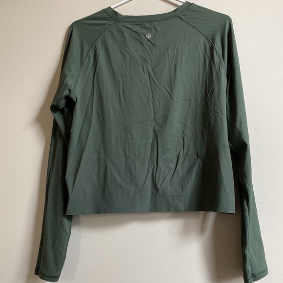Lululemon long sleeve - Picture 2 of 3